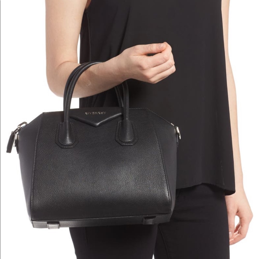 Givenchy Small Antigona Leather Satchel Black - Picture 13 of 14